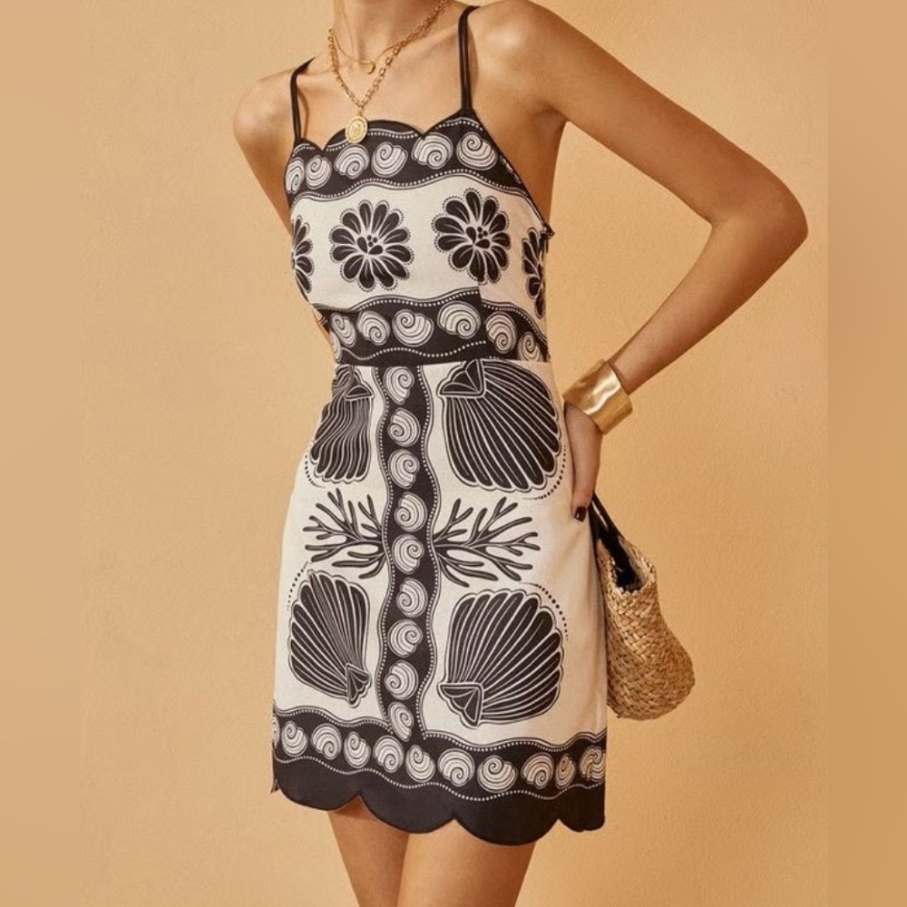 Commense Mini Scalloped Edges Lace Up Sea Shells Size XS NWT - Picture 15 of 15